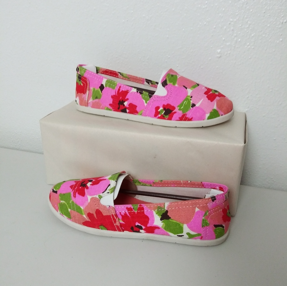 Air Walk Vintage Size 5.5 Flat Canvas Shoes Floral Pink - Picture 2 of 6
